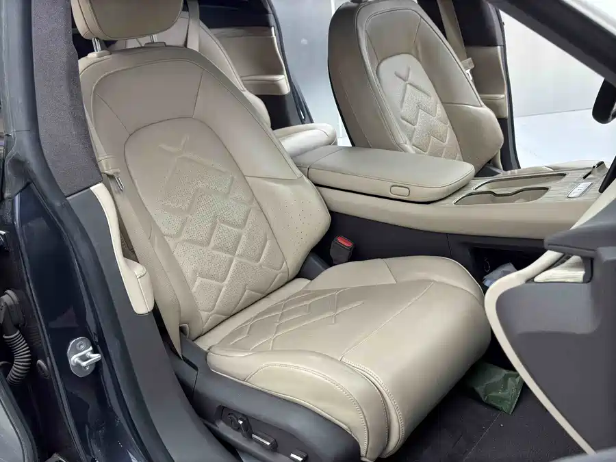 900x675_0_q87_c42_autohomecar__ChxpVmlDqOOAZrYaAATNomjefUw894.jpg.webp Used NIO ET7 2022 model 100kWh first edition