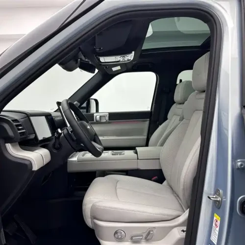 900x675_0_q87_c42_autohomecar__ChxpVmlDr1OAfi-yAAGhT6Dl-lc165.jpg.webp Used BYD Leopard Titanium 7 2025 model 135KM two-wheel drive Pro version