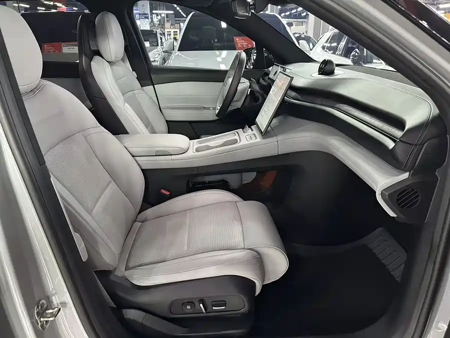 900x675_0_q87_c42_autohomecar__ChxpVmlE-cCAKqgWAAOERvX0v-k289.jpg.webp Used NIO ES6 2024 model 75kWh