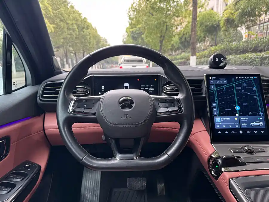 900x675_0_q87_c42_autohomecar__ChxpVmlFDDiAb5RaAAjzg_u3Q0M628.jpg.webp Used NIO EC6 2020 430KM Sports Edition