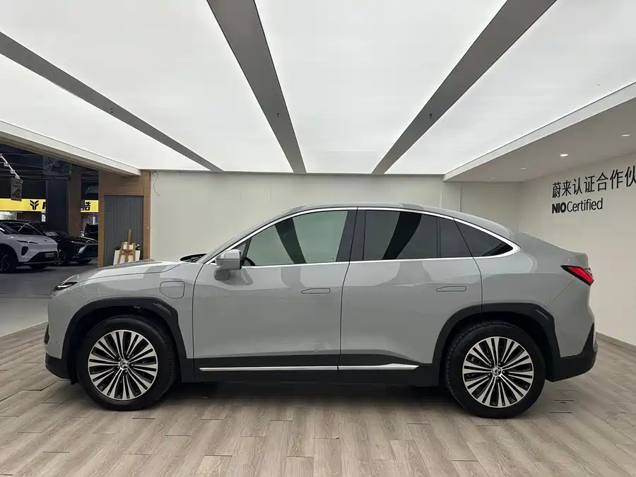 900x675_0_q87_c42_autohomecar__ChxpVmlFGaWAD6LyAAb-aTx507o158.jpg.webp Used NIO EC6 2020 440KM Performance Edition