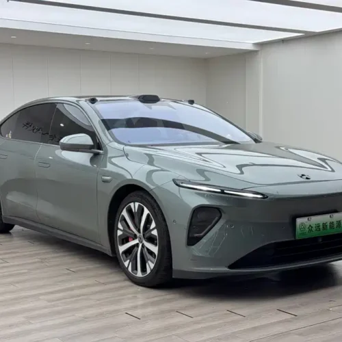 900x675_0_q87_c42_autohomecar__ChxpVmlGC-GAbG2_AAdPCF_zRaw360.jpg.webp Used NIO ET7 2022 model 100kWh first edition