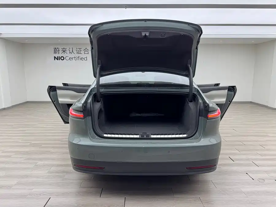 900x675_0_q87_c42_autohomecar__ChxpVmlGC-mAOtqCAAZ3I7xWyDY240.jpg.webp Used NIO ET7 2022 model 100kWh first edition