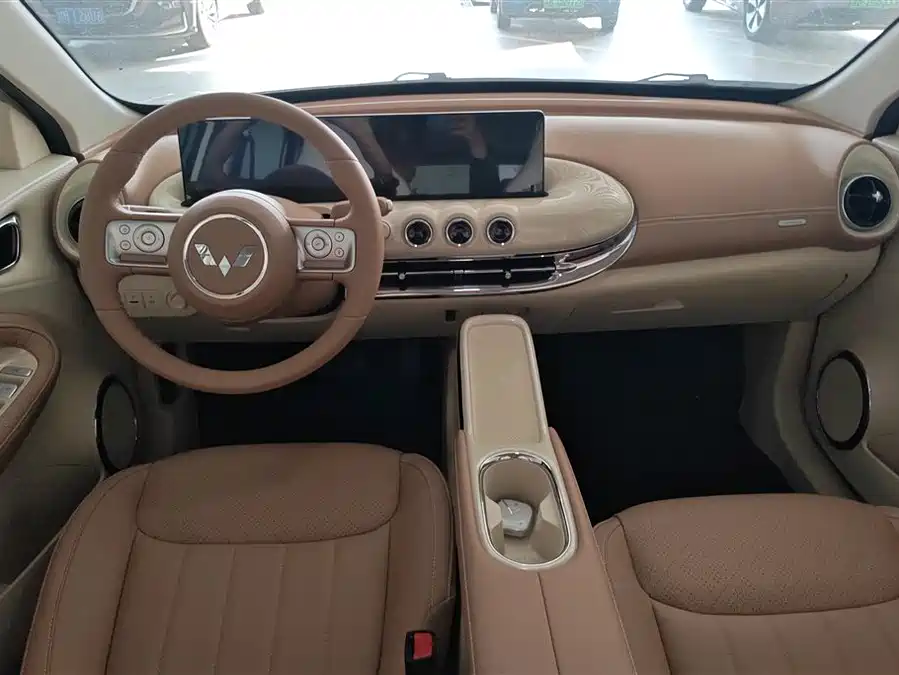 900x675_0_q87_c42_autohomecar__ChxpVmlGFOqAQTzuAAF1JAdDRGw918.jpg.webp Used Wuling Bingo 2025 model 410km Lingxi exclusive model