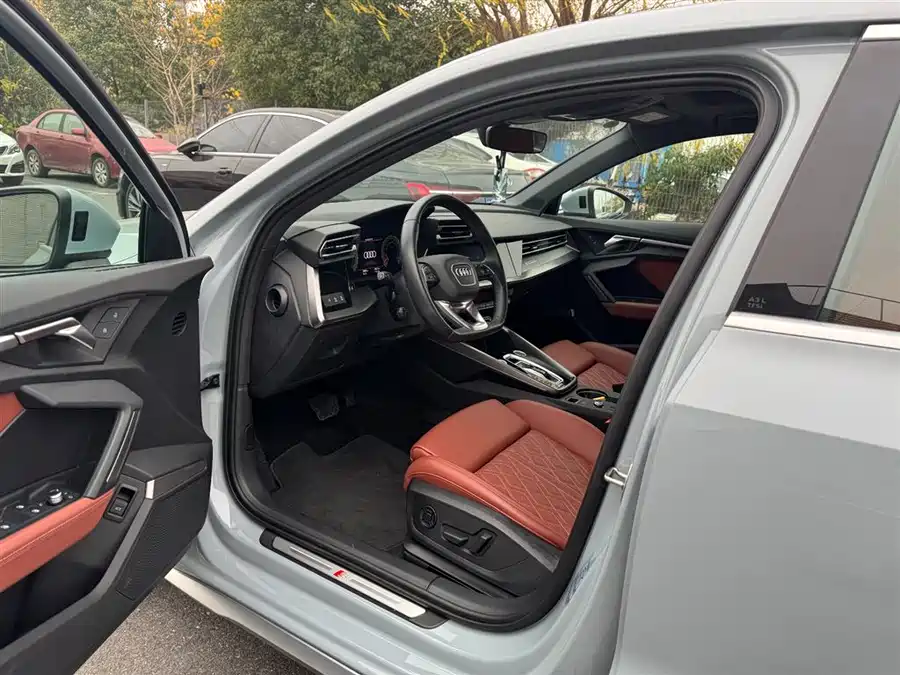 Used Audi A3 2025 A3L Limousine 35TFSI Flying Spur Exclusive + Luxury Premium Package