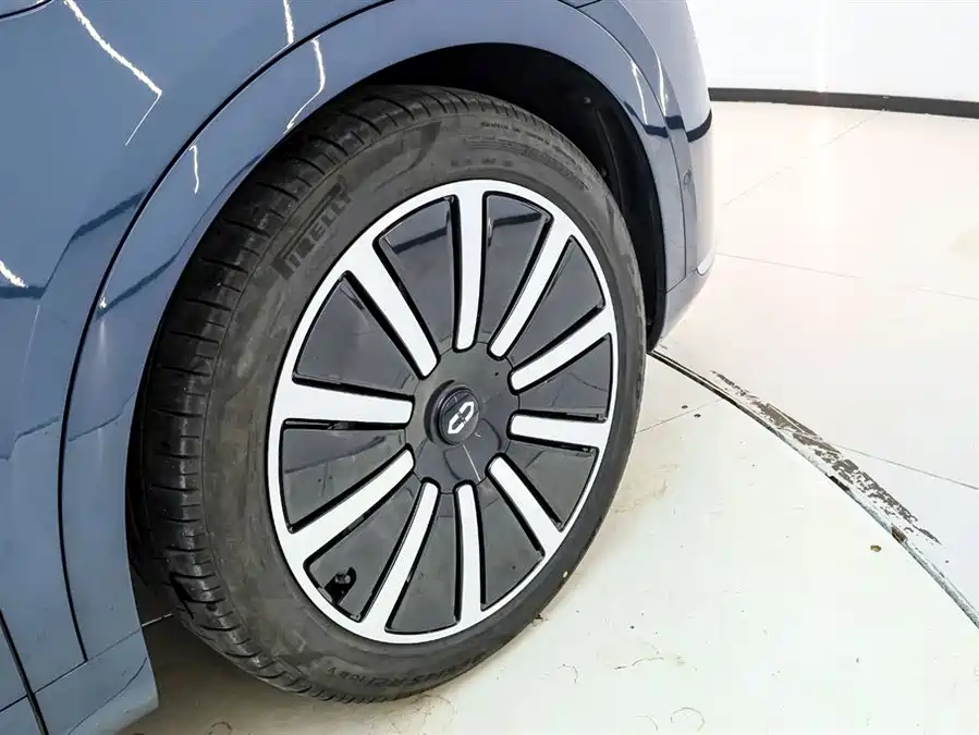 Used AITO M9 2024 extended range Max version 42kWh 6-seater version