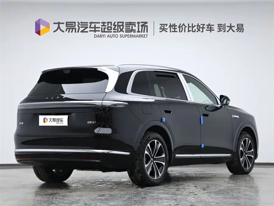 900x675_0_q87_c42_autohomecar__ChxpVmlGUeWAEZ31AAF6MW7ewPg272.jpg.webp Used HUAWEI AITO M7 2026 extended range Max four-wheel drive version 6 seats