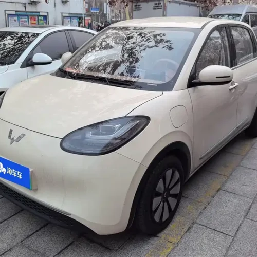 900x675_0_q87_c42_autohomecar__ChxpVmlGVByAC3FKAAKBcfBj_as543.jpg.webp Used Wuling Bingo 2025 model 333km Lingxi Internet model