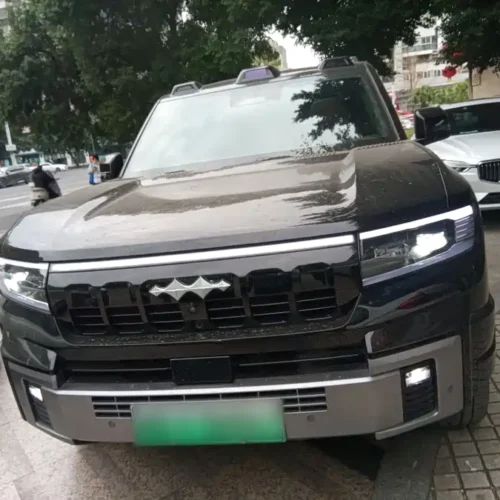 900x675_0_q87_c42_autohomecar__ChxpVmlHYxCAeoUCAAg3NJQCH-Y168.jpg.webp Used BYD Leopard 8 2025 Zhiyong flagship version 7 seats