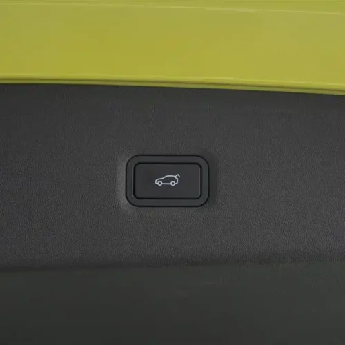 900x675_0_q87_c42_autohomecar__ChxpVmlHkvqAQUvQAAFRye8KrDg815.jpg.webp Used Xpeng P7 2025 702 Long Battery Life Ultra