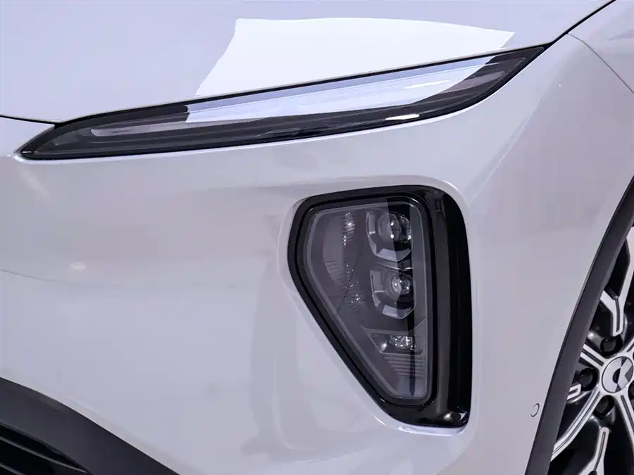 900x675_0_q87_c42_autohomecar__ChxpVmlHp8eAPFR3AAEWyptduzI148.jpg.webp Used NIO ES6 2024 model 75kWh