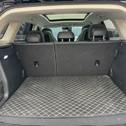 900x675_0_q87_c42_autohomecar__ChxpVmlHu32AAF0_AAxNQUgtCsE847.jpg.webp Used Hongqi HS3 PHEV 2024 115km Jinwei Edition