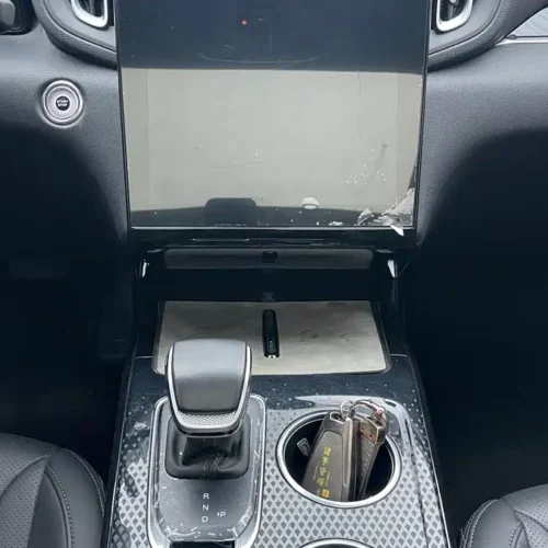 900x675_0_q87_c42_autohomecar__ChxpVmlHu3iAP3VXAAqXCghwNIU825.jpg.webp Used Hongqi HS3 PHEV 2024 115km Jinwei Edition