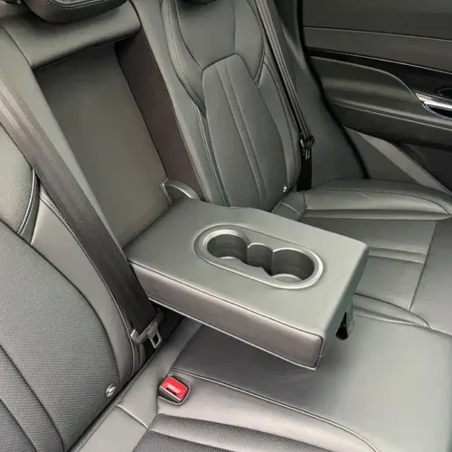 900x675_0_q87_c42_autohomecar__ChxpVmlHu4CAaVBTAArX0wRVeVU031.jpg.webp Used Hongqi HS3 PHEV 2024 115km Jinwei Edition