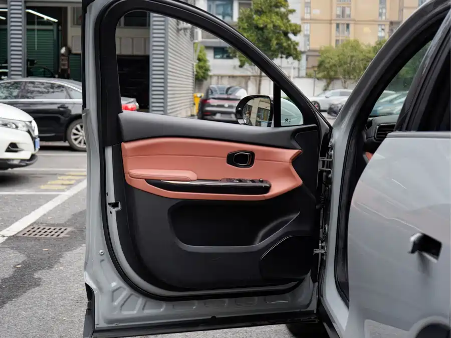 900x675_0_q87_c42_autohomecar__ChxpVmlI9SeANWoGAAdju3YqjGc689.jpg.webp Used NIO EC6 2020 440KM Performance Edition