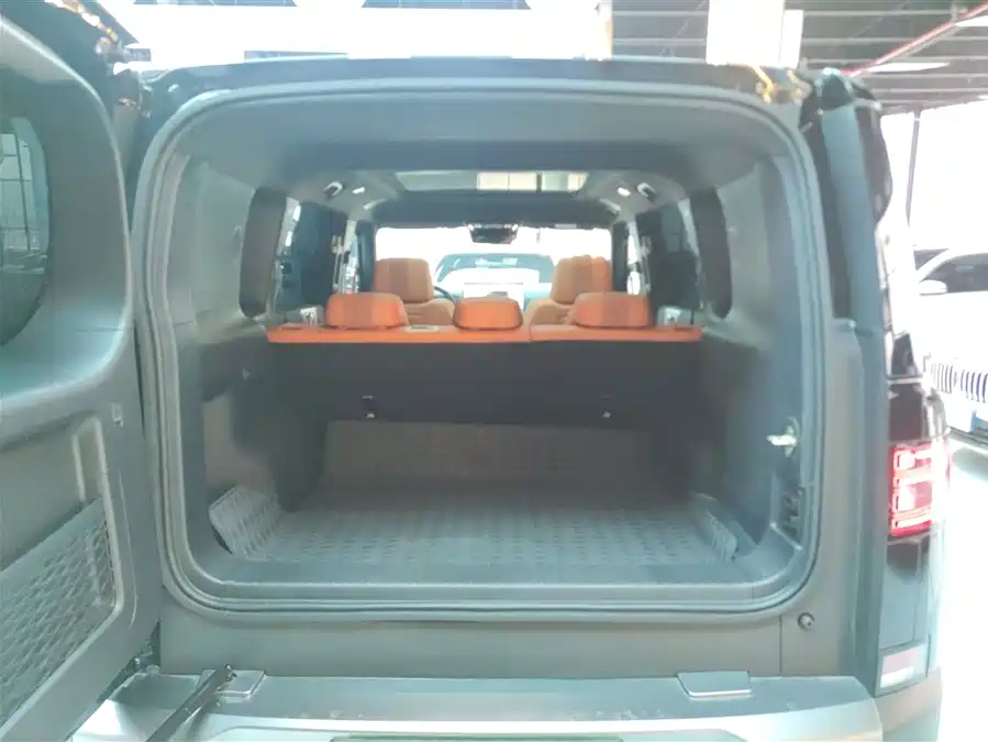 Used BYD Leopard Titanium 7 2025 200KM two-wheel drive Max version