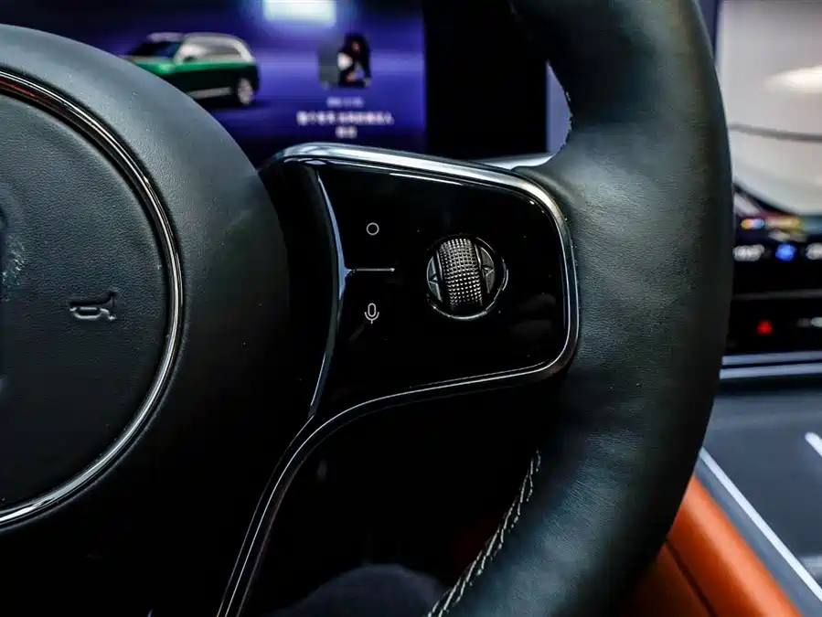 900x675_0_q87_c42_autohomecar__ChxpVmlIuJmAfvJ6AAFz3btxc34181.jpg.webp Used AITO M9 2024 extended range Ultra version 52kWh 6-seater version