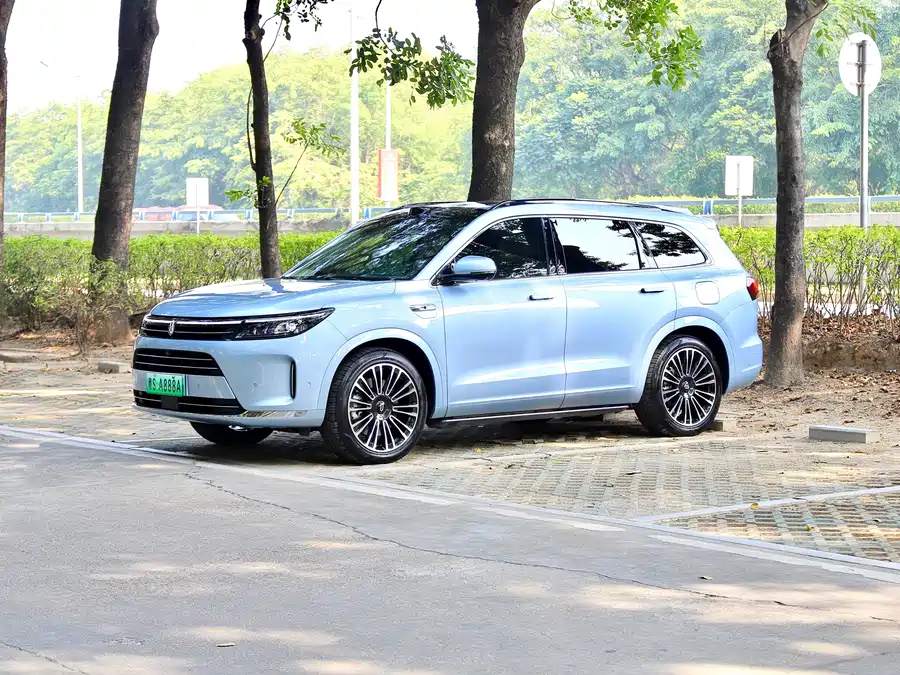 900x675_0_q87_c42_autohomecar__ChxpVmlJCtuAZI4yABIeS8LJDT4131.jpg.webp Used HUAWEI AITO M7 2024 1.5T Intelligent Driving Four-wheel Drive Max Version 6 Seats