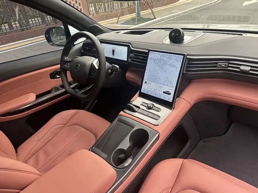 900x675_0_q87_c42_autohomecar__ChxpVmlJF7aAMBcFAAd6nNZYByM071.jpg.webp Used NIO EC6 2020 440KM Signature Edition