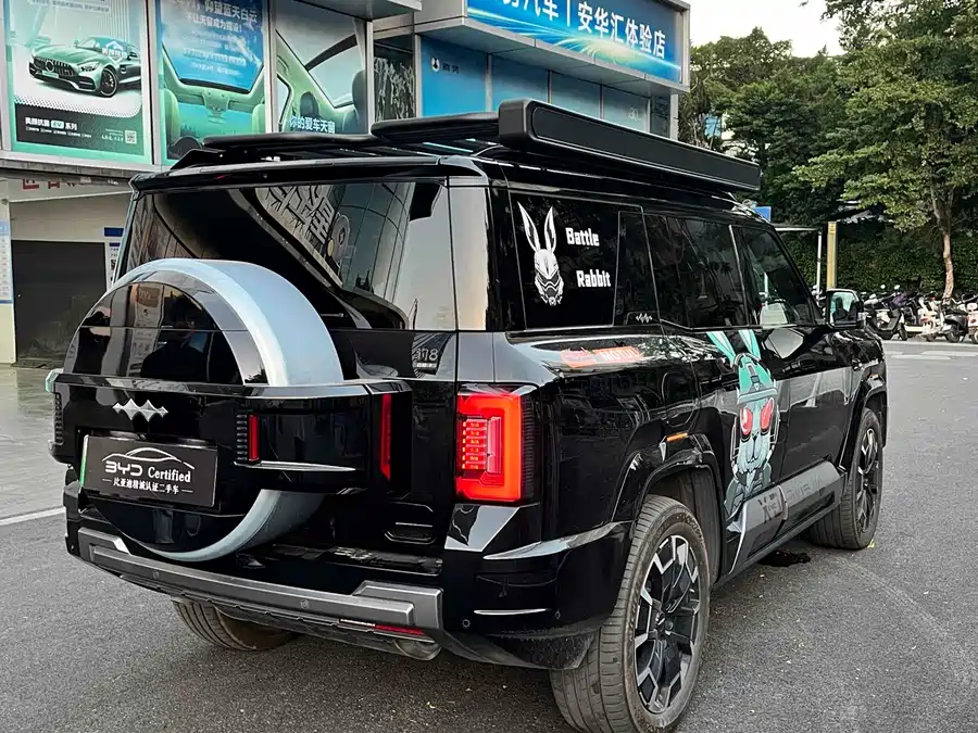 900x675_0_q87_c42_autohomecar__ChxpVmlJH0eAIkbGAAsoCADC_Tg756.jpg.webp Used BYD Leopard 8 2025 Zhiyong flagship version 7 seats