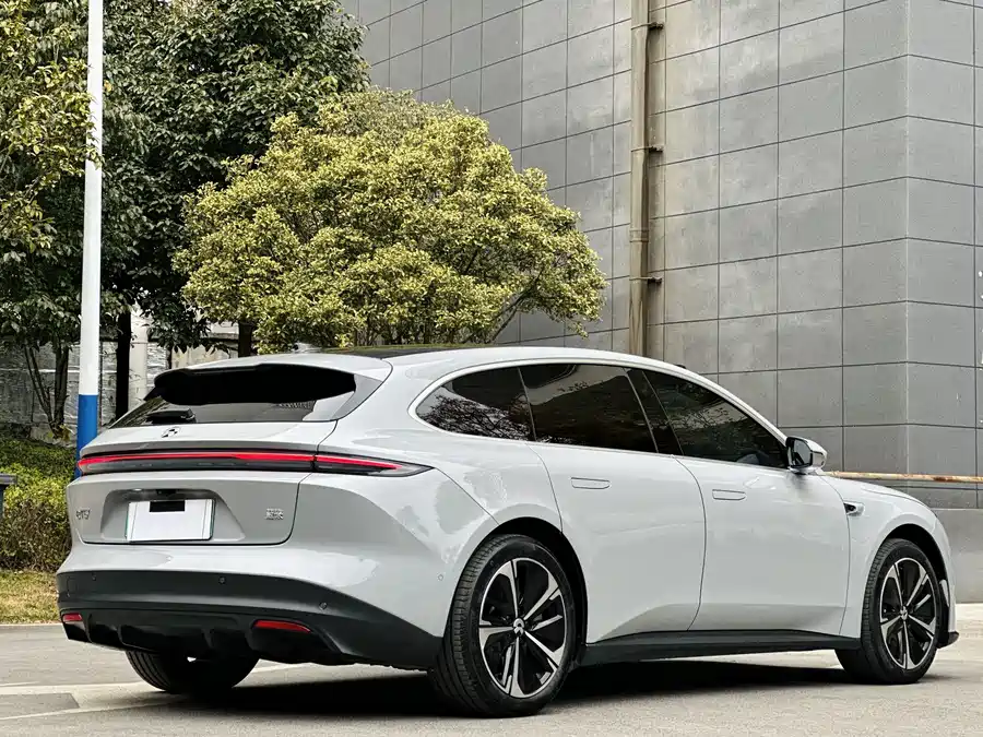 900x675_0_q87_c42_autohomecar__ChxpVmlKPaWAcXenAArXGLa5ues650.jpg.webp Used NIO ET5T 2024 model 75kWh Touring