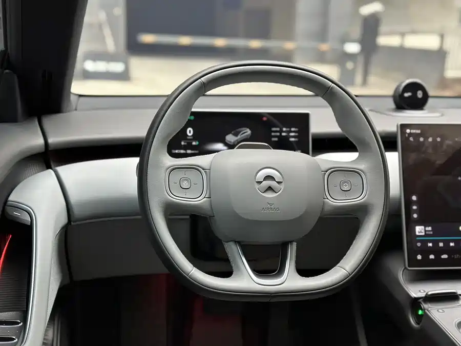 900x675_0_q87_c42_autohomecar__ChxpVmlKPaiAF0lGAAO2_56JRfc602.jpg.webp Used NIO ET5T 2024 model 75kWh Touring