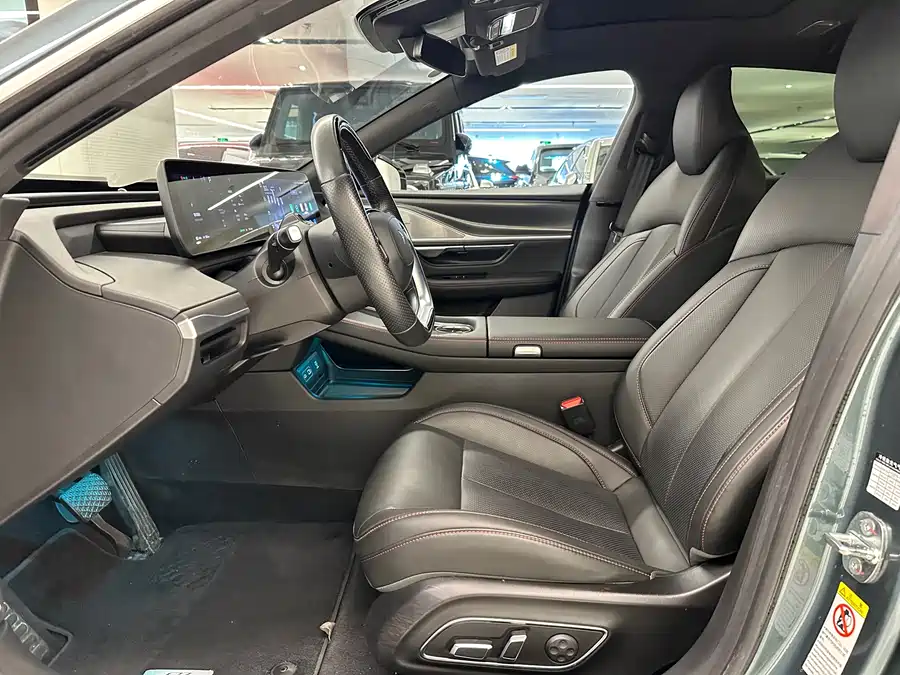 900x675_0_q87_c42_autohomecar__ChxpVmlKTBqALrvnAApibhENDQ8546.jpg.webp Used Xpeng P7 2023 model P7i 702 Pro