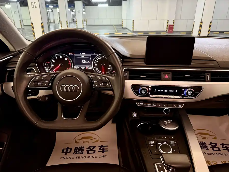 Used Audi A4L 2019 45 TFSI quattro personalized sports version National VI