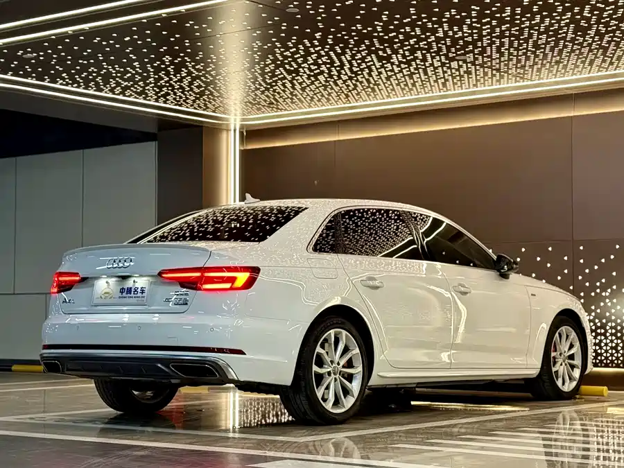 Used Audi A4L 2019 45 TFSI quattro personalized sports version National VI