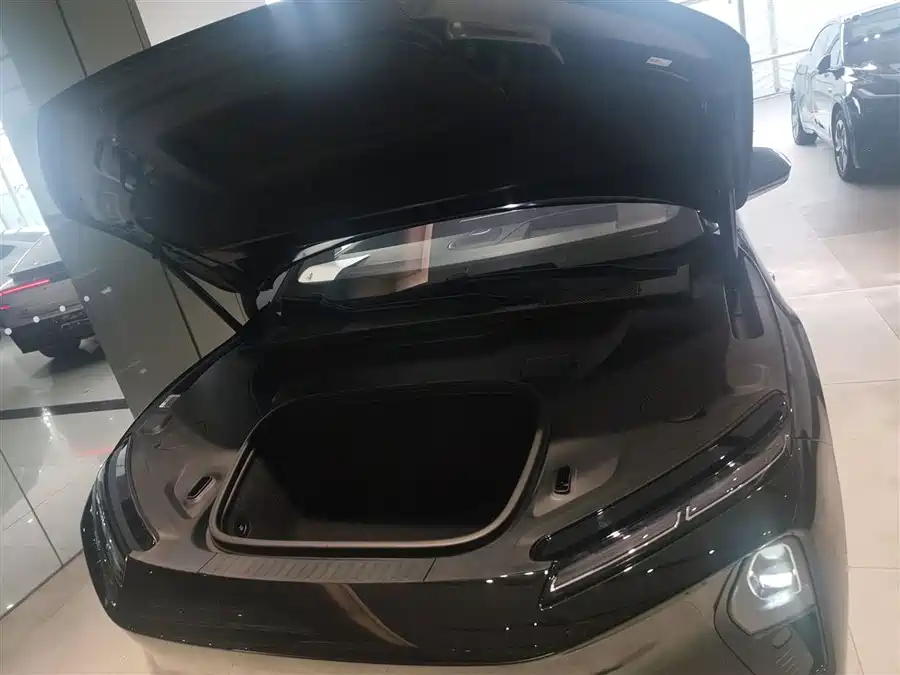 Used NIO ET9 2025 model 102kWh