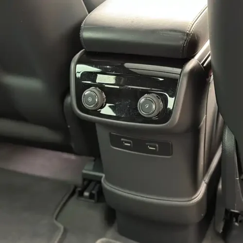 900x675_0_q87_c42_autohomecar__ChxpVmlKXQSAQa4AAAW3Fvhj9Rk709.jpg.webp Used NIO ES8 2020 580KM Signature Edition Six-Seater Edition