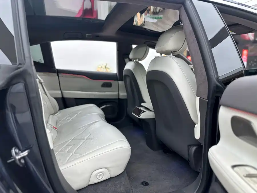 900x675_0_q87_c42_autohomecar__ChxpVmlLTEGAOjVEAAYxcvC_6w8295.jpg.webp Used NIO ET7 2022 model 100kWh first edition