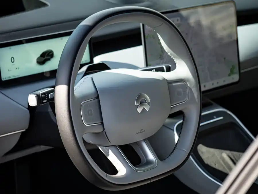 900x675_0_q87_c42_autohomecar__ChxpVmlLdpOASg87AAT4wVCgTT0483.jpg.webp Used NIO ET5T 2025 75kWh Touring