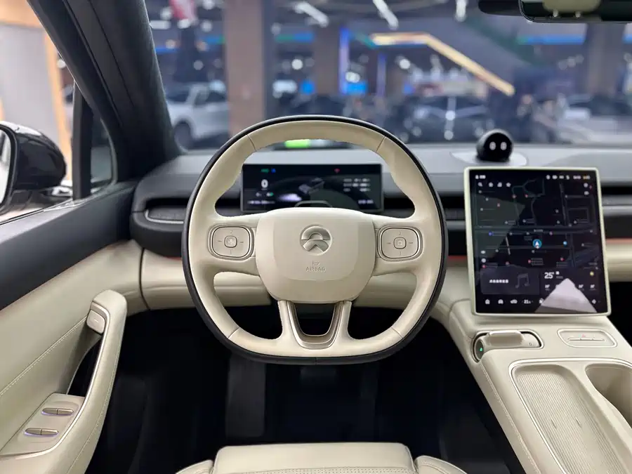 Used NIO ES6 2024 model 75kWh