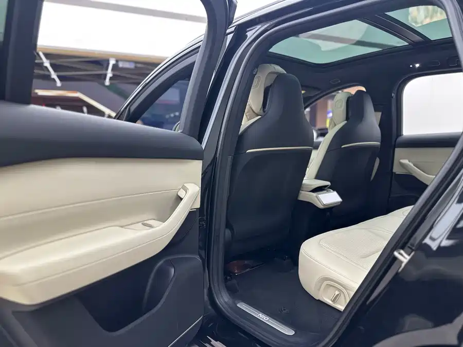 Used NIO ES6 2024 model 75kWh