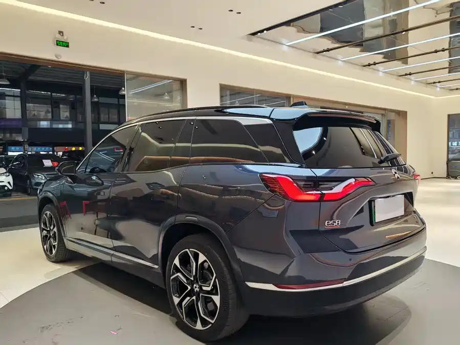 900x675_0_q87_c42_autohomecar__ChxpVmlLrpKAYArmAANY7mCq3BQ795.jpg.webp Used NIO ES8 2020 580KM Signature Edition Six-Seater Edition