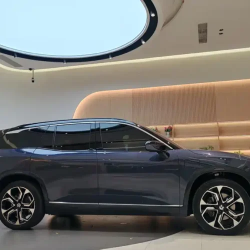 900x675_0_q87_c42_autohomecar__ChxpVmlLrpKAcTa_AAKRepYTqQ4205.jpg.webp Used NIO ES8 2020 580KM Signature Edition Six-Seater Edition