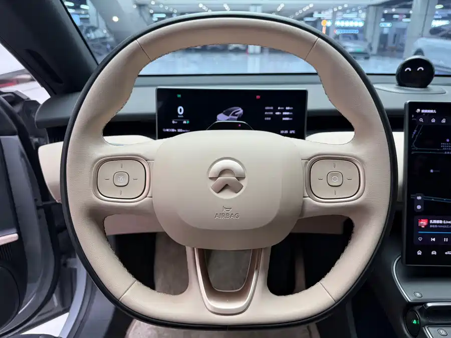 900x675_0_q87_c42_autohomecar__ChxpVmlM6omAOJ7PAAcdQplk8zA771.jpg.webp Used NIO ET5T 2024 model 75kWh Touring