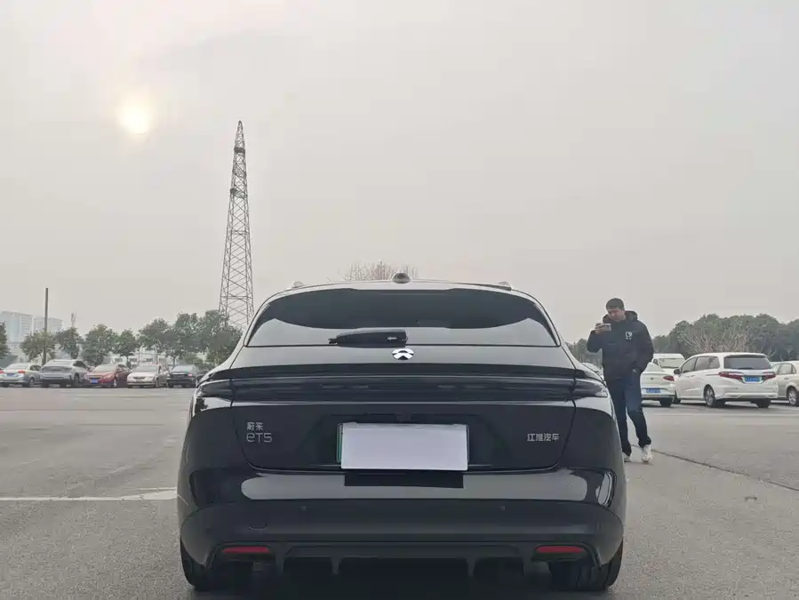 900x675_0_q87_c42_autohomecar__ChxpVmlMmTaAa0mnAAGcpRJSkOk015.jpg.webp Used NIO ET5T 2023 75kWh Touring