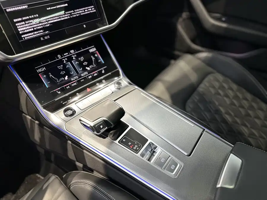 900x675_0_q87_c42_autohomecar__ChxpVmlMpAeAOuuCAAktYAhSOE8167.jpg.webp Used Audi A6L 2025 45 TFSI Premium Dynamic Model