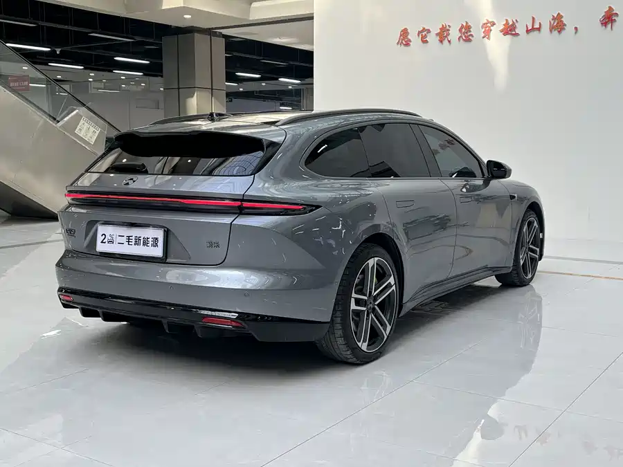 900x675_0_q87_c42_autohomecar__ChxpVmlMrbuAFhBMAASe5s16sTI100.jpg.webp Used NIO ET5T 2025 Champion Commemorative Edition 75kWh Tourin