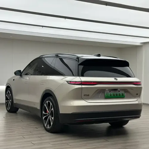 900x675_0_q87_c42_autohomecar__ChxpVmlMut6AXl7ZAAXqAz3o_HQ829.jpg.webp Used NIO ES8 2023 100kWh Executive Edition