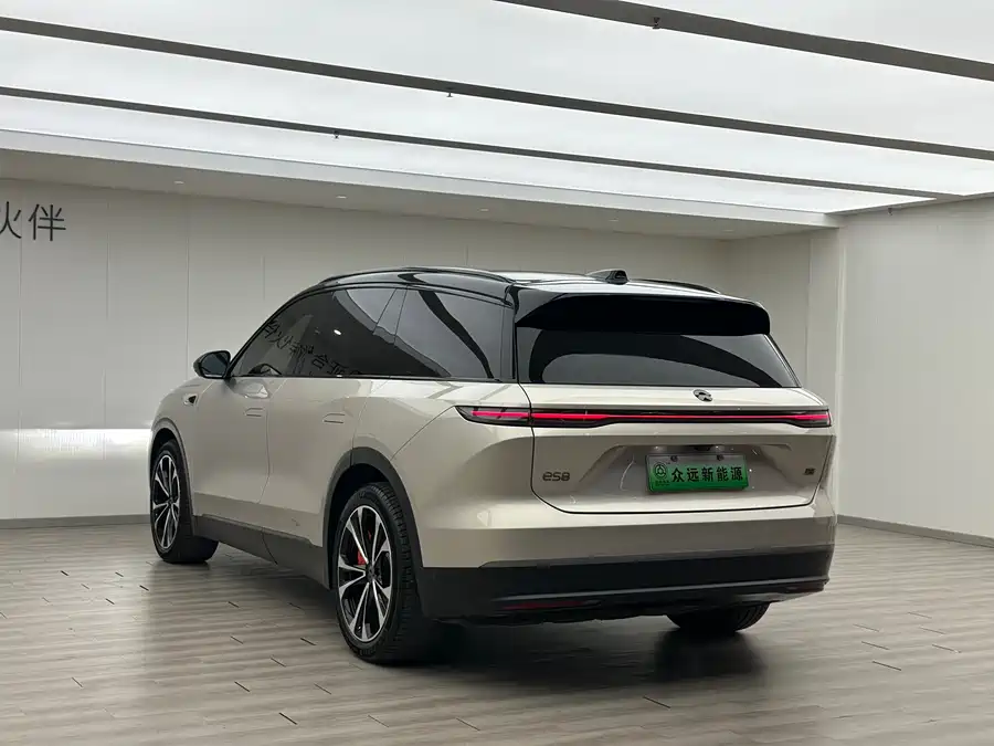 900x675_0_q87_c42_autohomecar__ChxpVmlMut6AXl7ZAAXqAz3o_HQ829.jpg.webp Used NIO ES8 2023 100kWh Executive Edition