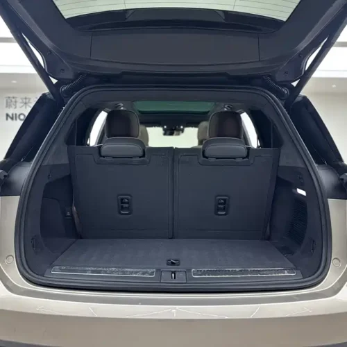 900x675_0_q87_c42_autohomecar__ChxpVmlMutiAPYvZAAdWXPgzBvs717.jpg.webp Used NIO ES8 2023 100kWh Executive Edition