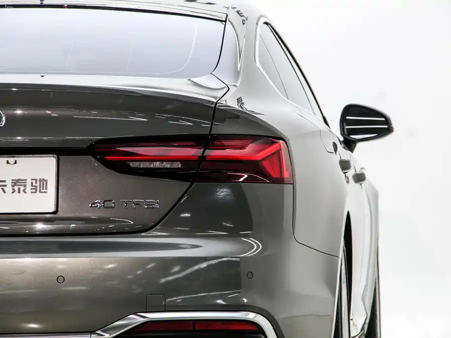 900x675_0_q87_c42_autohomecar__ChxpVmlMykmAHdM8AAX040YTWFk082.jpg.webp Used Audi A5 (Imported) 2023 Sportback 40 TFSI Fashionable and Dynamic