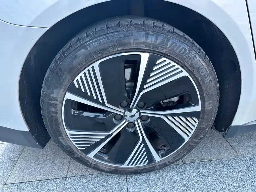 900x675_0_q87_c42_autohomecar__ChxpVmlN-EOATKYEAAvQccFYUfM277.jpg.webp Used NIO ET7 2024 75kWh Executive Edition