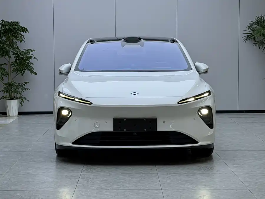 900x675_0_q87_c42_autohomecar__ChxpVmlNBUGAKKeLAAZ0pPkkyJg841.jpg.webp Used NIO ET7 2022 model 75kWh