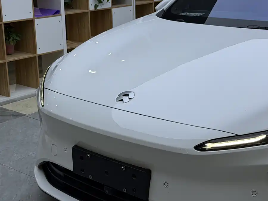 900x675_0_q87_c42_autohomecar__ChxpVmlNBUKAATICAAVnUT4O5ls807.jpg.webp Used NIO ET7 2022 model 75kWh