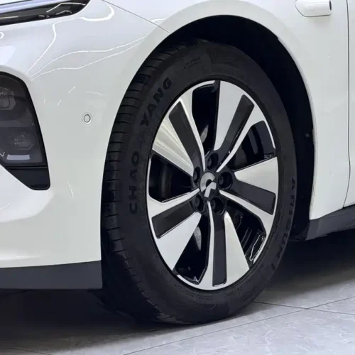 900x675_0_q87_c42_autohomecar__ChxpVmlNBUKAEZ3GAAbwMyPnN6I277.jpg.webp Used NIO ET7 2022 model 75kWh