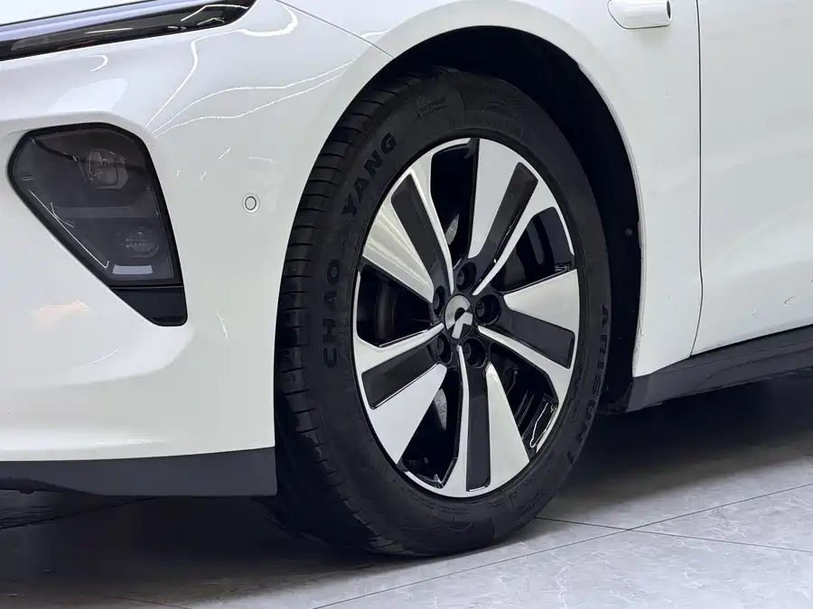 900x675_0_q87_c42_autohomecar__ChxpVmlNBUKAEZ3GAAbwMyPnN6I277.jpg.webp Used NIO ET7 2022 model 75kWh